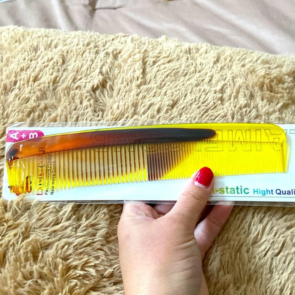 🆕 Comb - Picture 1 of 1